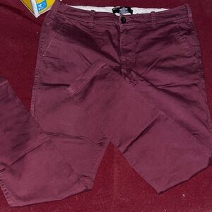 Hollister Men's Burgundy Chino Pants